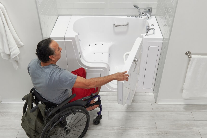 https://www.seniorfitness.net/wp-content/uploads/2022/07/How-to-Bathe-Someone-in-a-Wheelchair-1.jpg