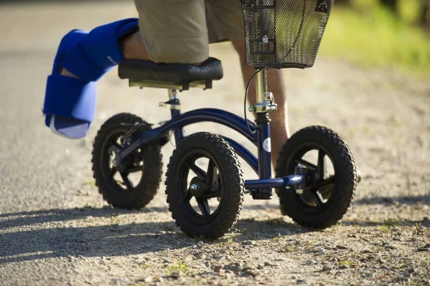 How to Use a Knee Scooter