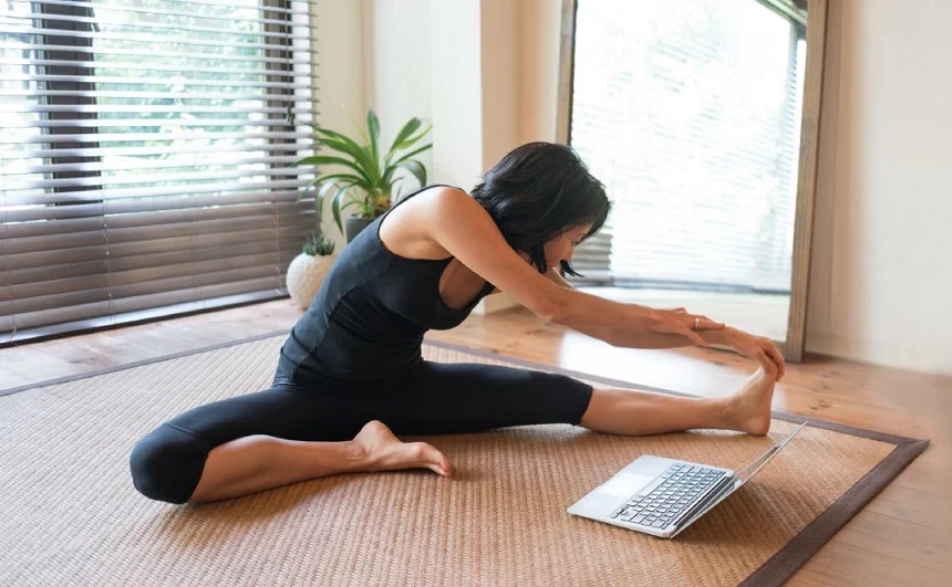 11 Benefits of Yoga for Seniors to Boost Physical and Mental Health