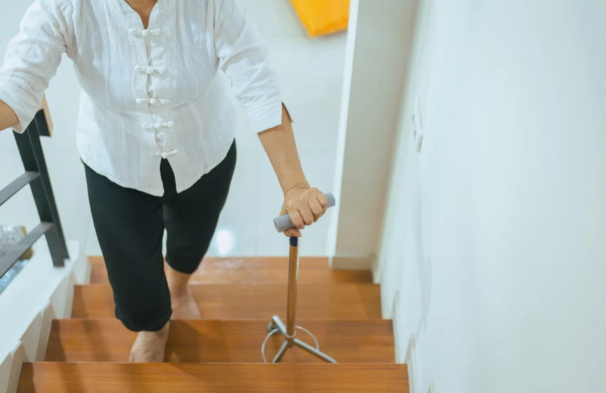 How to Use a Cane? Limit Stiffness, Stress, and Increase Safety!